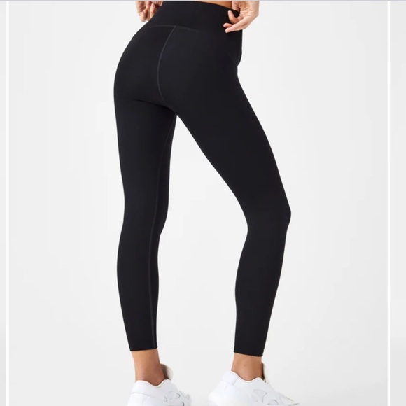 SPANXshap e Booty Boost black ribbed
7/8 Leggings xs - Picture 4 of 10